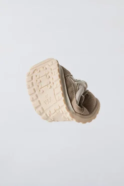 SAPATILHA DESPORTIVA COM TIRAS-ZARA Clearance