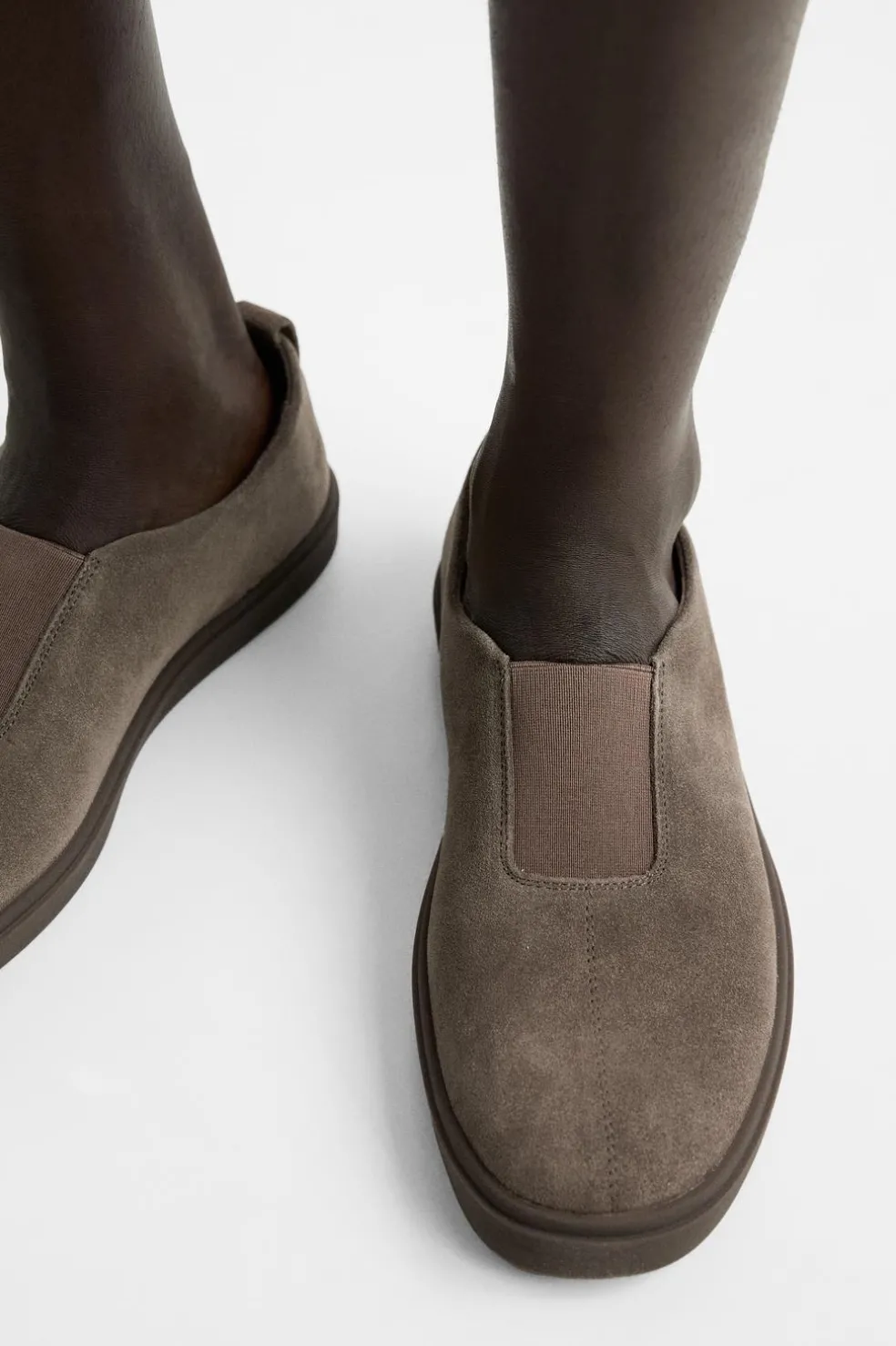 ZARA Desportivos|Sapatos^SAPATILHA PELE SEM ATAADORES Castanho