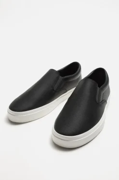 ZARA Desportivos|Sapatos^SAPATILHA SEM CORDÕES Preto