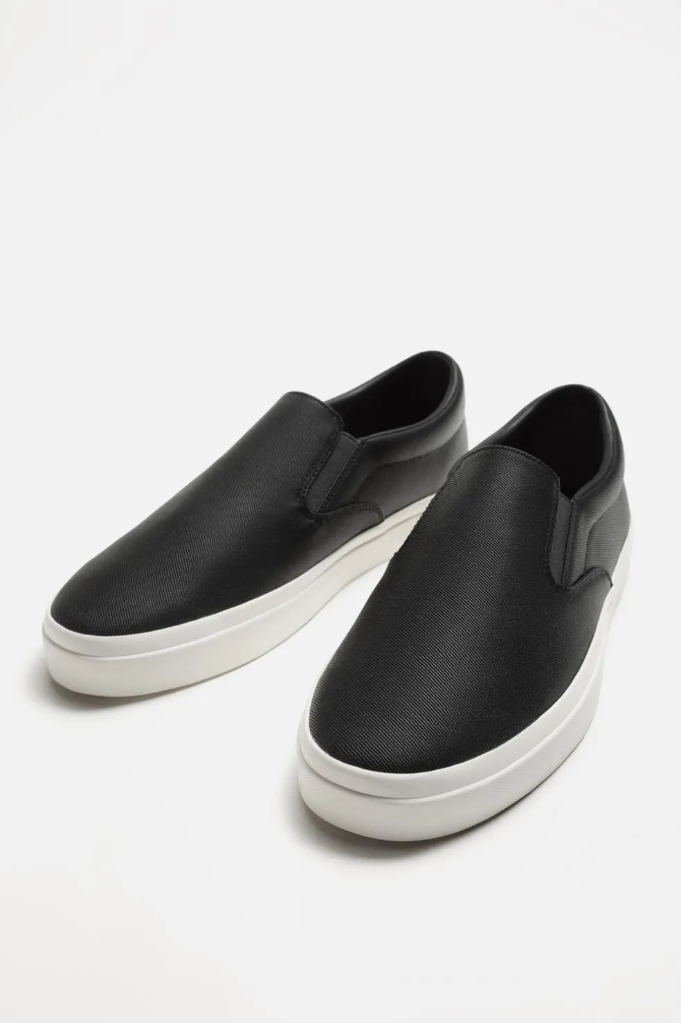 ZARA Desportivos|Sapatos^SAPATILHA SEM CORDÕES Preto