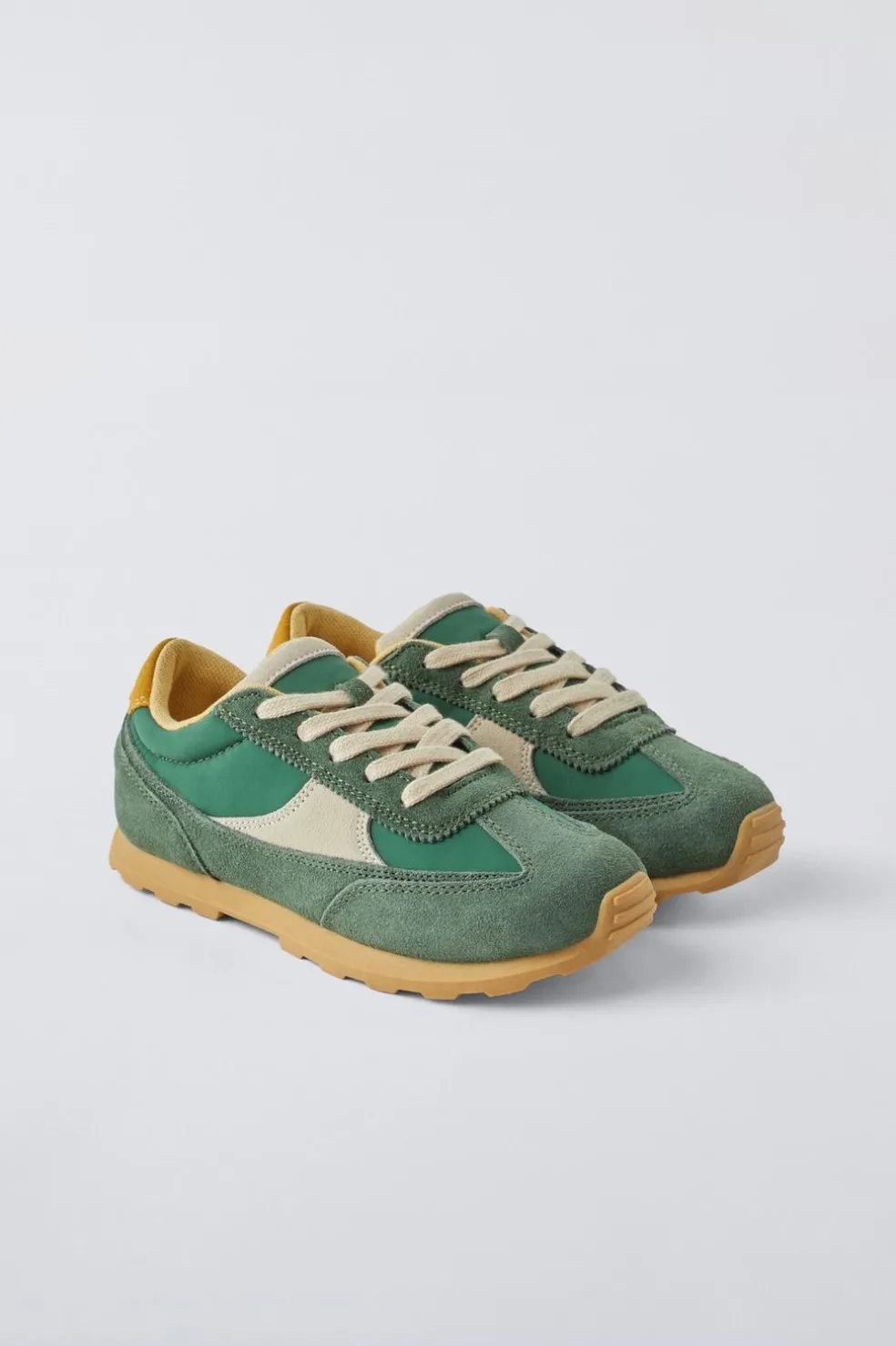 SAPATILHAS DESPORTIVAS SUAVES-ZARA New