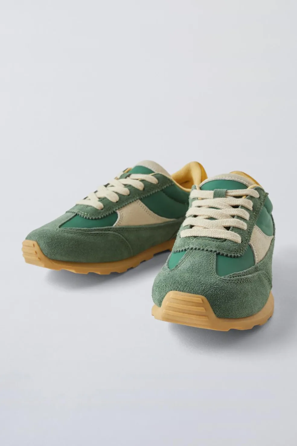 SAPATILHAS DESPORTIVAS SUAVES-ZARA New