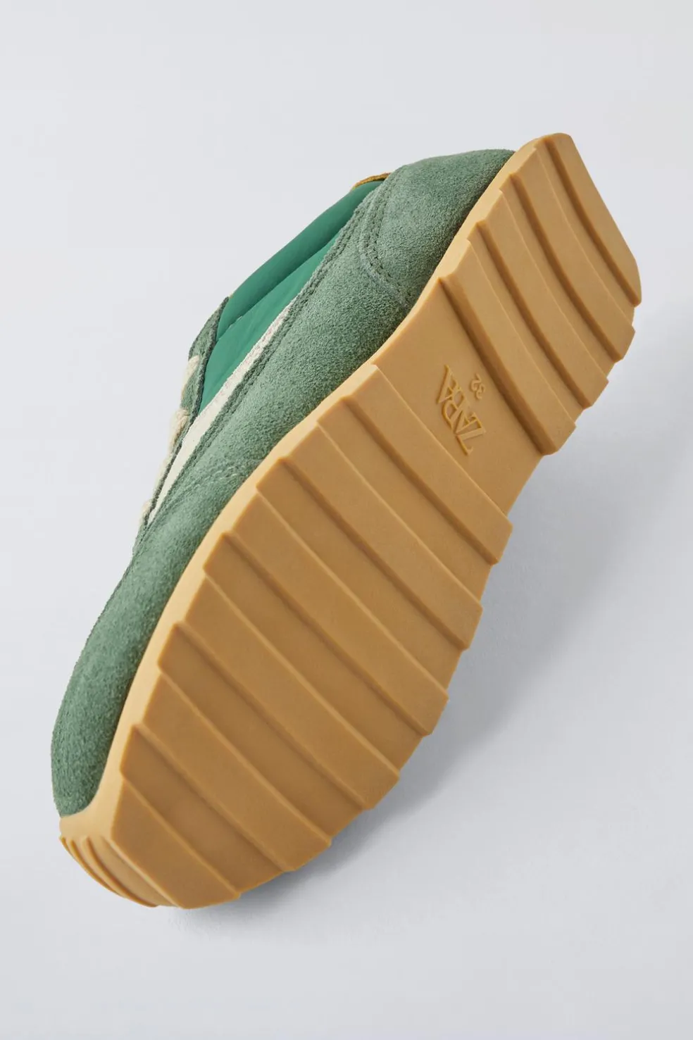 SAPATILHAS DESPORTIVAS SUAVES-ZARA New