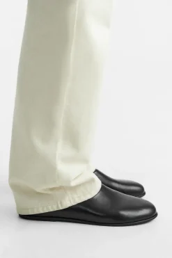 ZARA Sapatos^SAPATO PELE RASO Preto