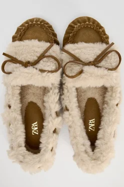 ZARA Winter Layersnew|Sapatos^SAPATO RASO DE CROUTE COM PELO Castanho
