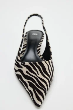 ZARA Sapatos^SEM CALCANHAR COM ESTAMPADO ANIMAL Zebra