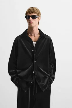 ZARA Vestuário De Inverno^SOBRECAMISA DE VELUDO Preto