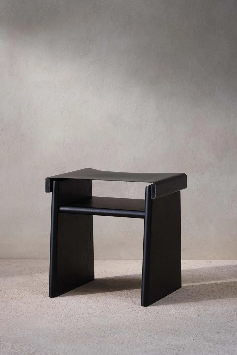 ZARA Móveis|Móveis^STOOL 02 Preto
