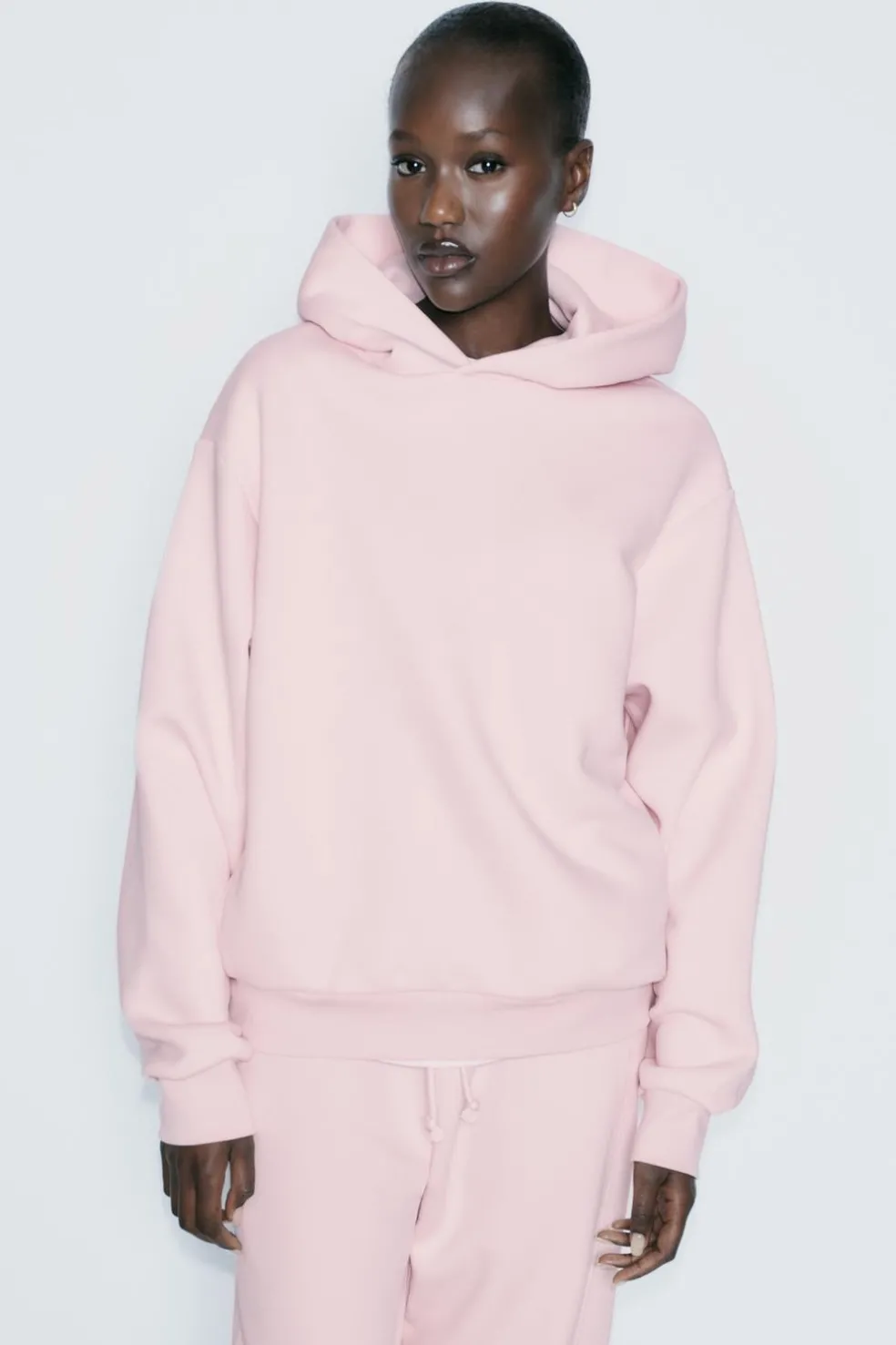 ZARA Winter Layersnew|Sweatshirts / Joggers^SWEAT COM CAPUZ E BOLSOS Rosa-pálido