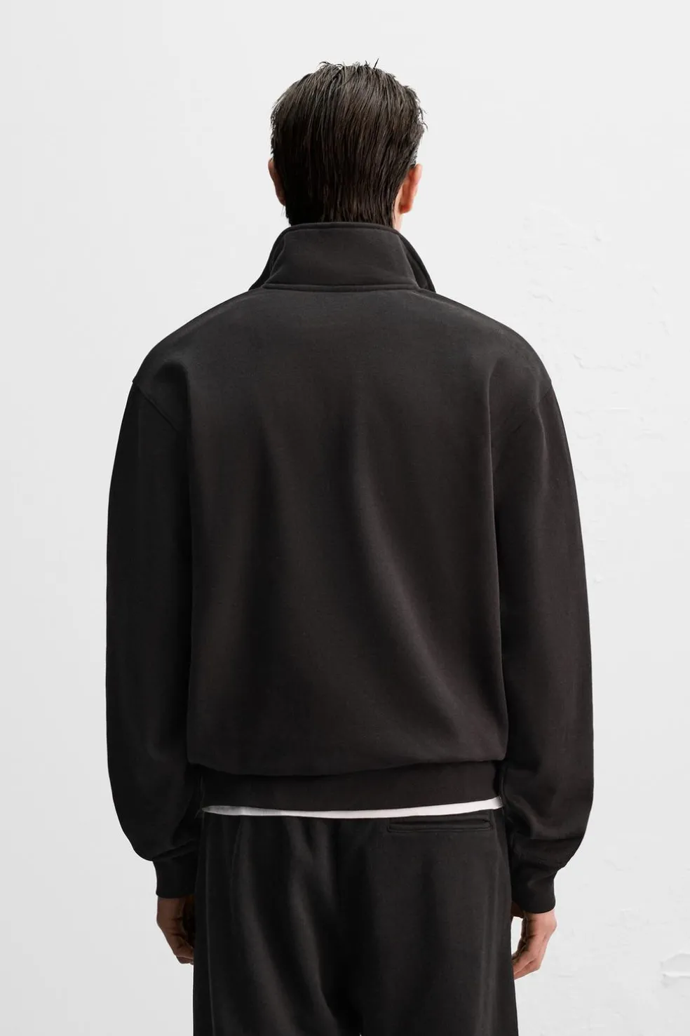 ZARA Camisola / Casacos|Sweatshirts^SWEAT HEAVY WEIGHT GOLA COM FECHO DE CORRER Preto