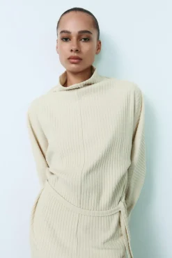 ZARA Tops / Bodies^SWEATER RIB SOFT COM LAÇO Cru