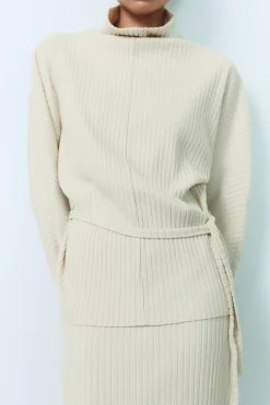 ZARA Tops / Bodies^SWEATER RIB SOFT COM LAÇO Cru