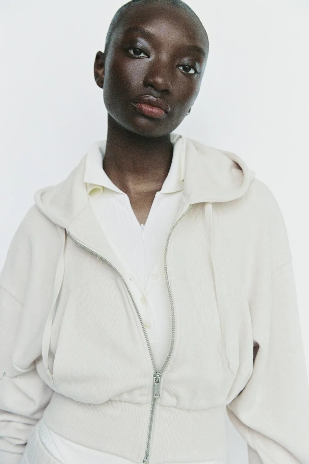 ZARA Winter Layersnew|Sweatshirts / Joggers^SWEATSHIRT CAPUZ SOFT Cru