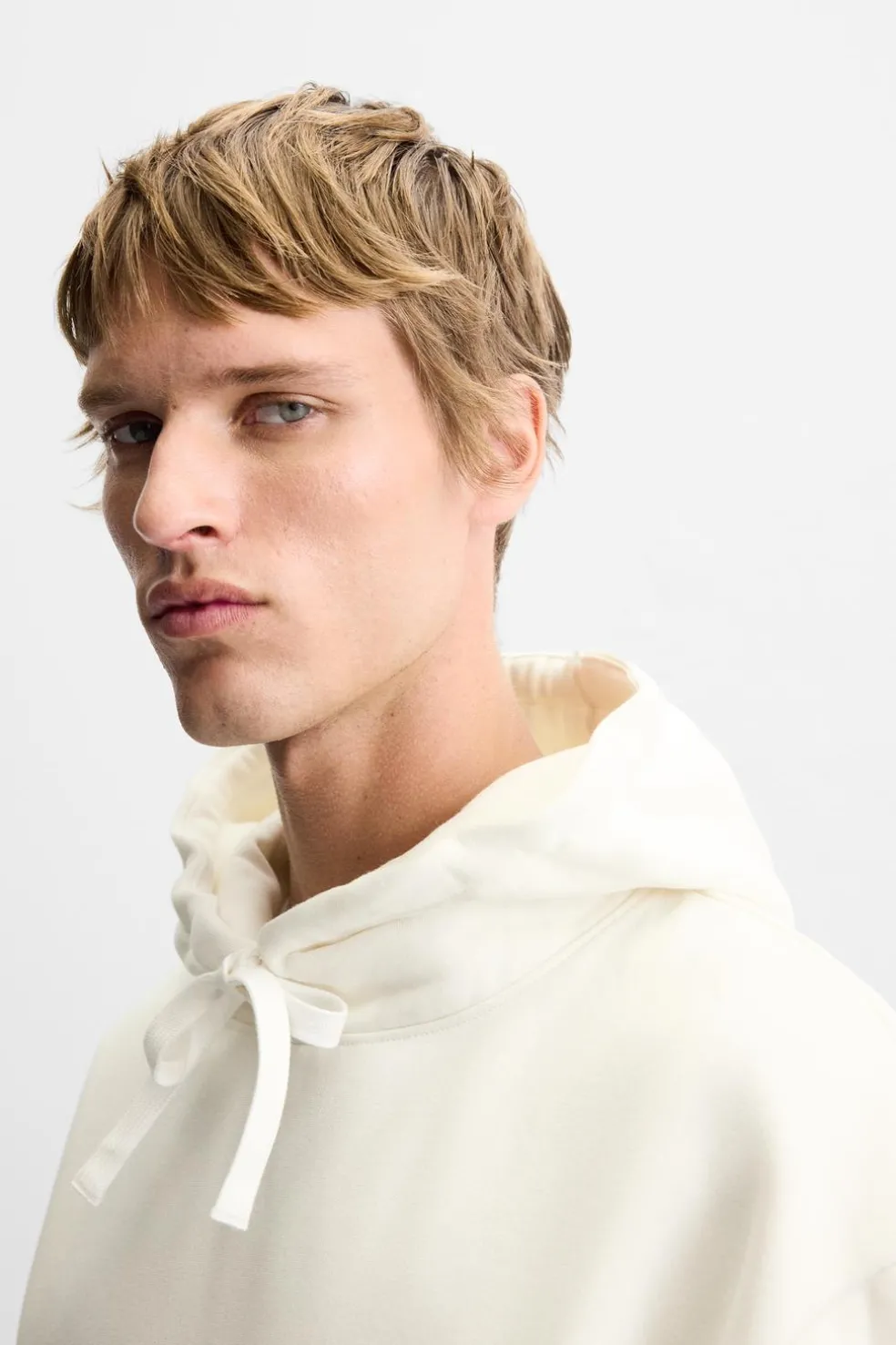 ZARA Vestuário De Inverno|Sweatshirts^SWEATSHIRT COM CAPUZ Branco-marfim