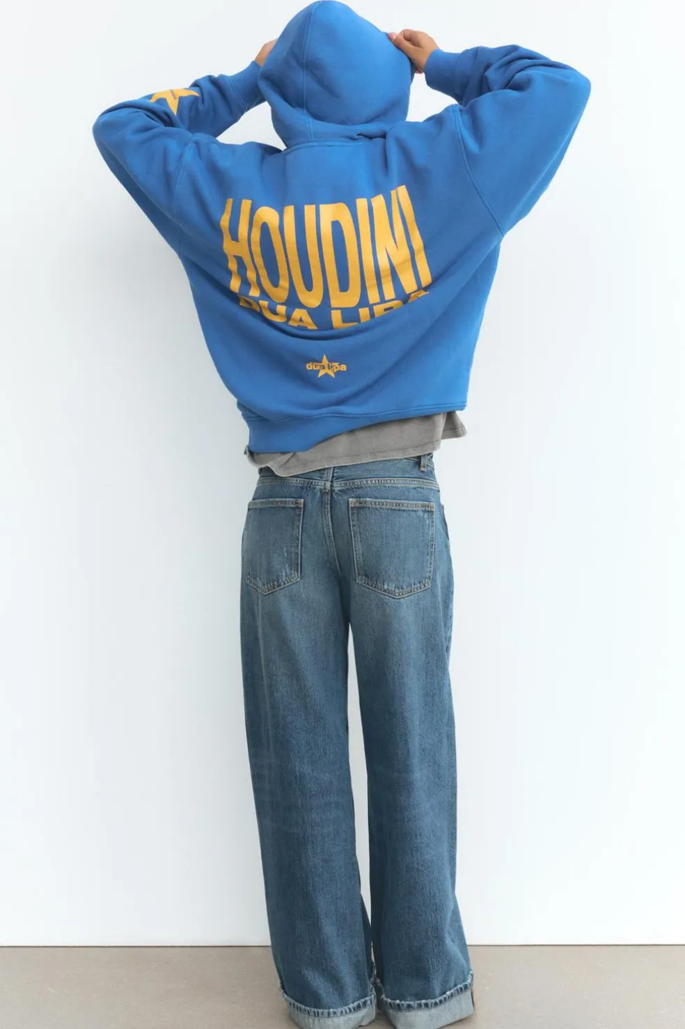 ZARA Sweatshirts / Joggers|T-Shirts^SWEATSHIRT DUA LIPA© Azul-claro