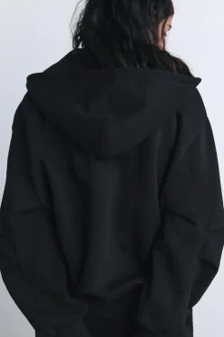 ZARA Winter Layersnew|Sweatshirts / Joggers^SWEATSHIRT OVERSIZE COM FECHO DE CORRER Preto