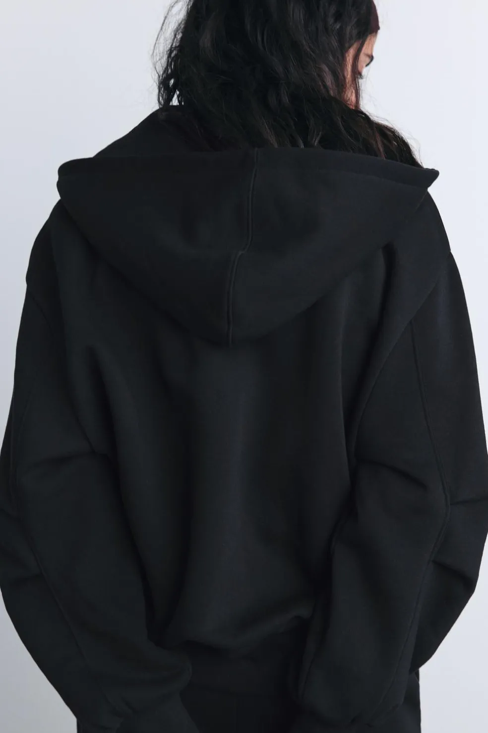 ZARA Winter Layersnew|Sweatshirts / Joggers^SWEATSHIRT OVERSIZE COM FECHO DE CORRER Preto