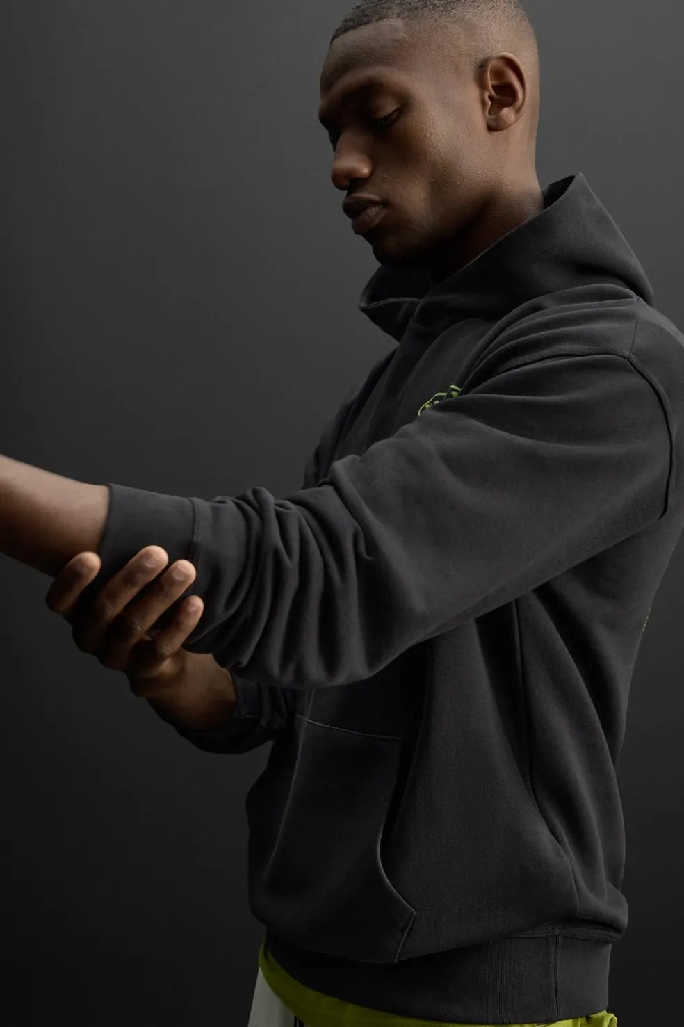 ZARA Sweatshirts^SWEATSHIRT TEXTO CAPUZ Preto