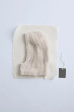 TIMELESZ - BALACLAVA 100% LÃ-ZARA New