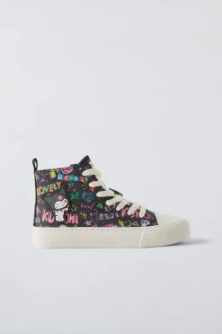 TÉNIS BOTA DESPORTIVO KUROMI © SANRIO-ZARA Fashion
