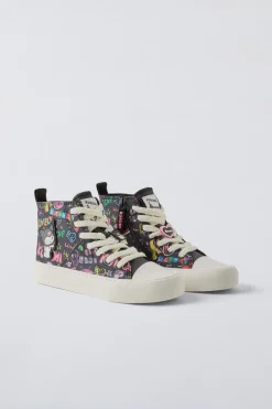 TÉNIS BOTA DESPORTIVO KUROMI © SANRIO-ZARA Fashion