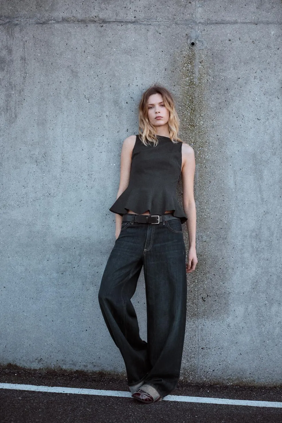 ZARA Tops / Bodies^TOP PEPLUM Cinzento-escuro
