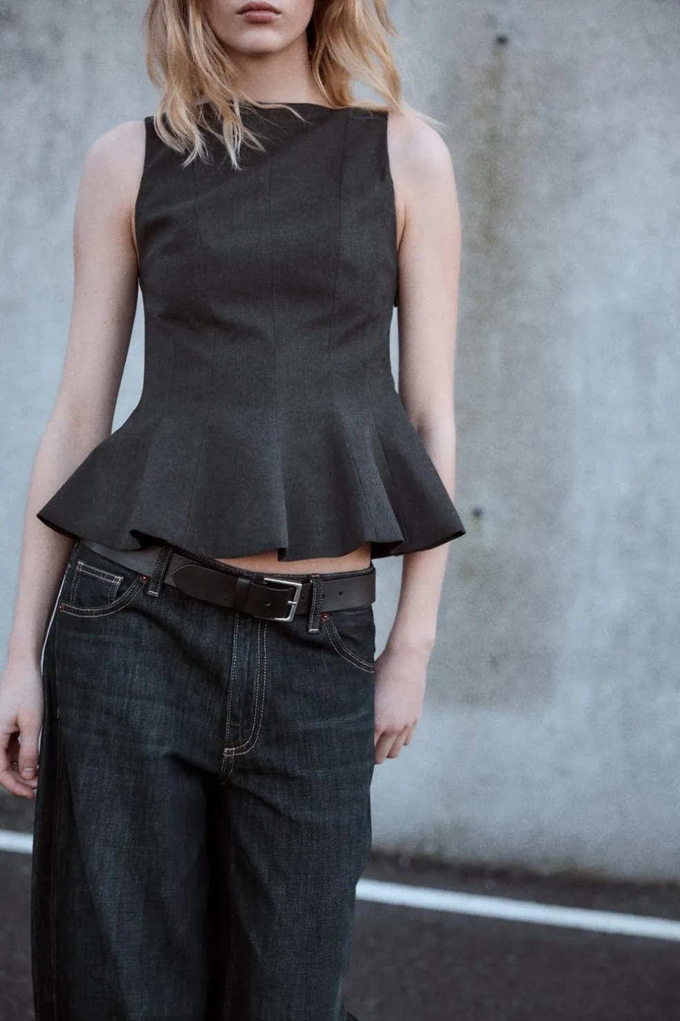 ZARA Tops / Bodies^TOP PEPLUM Cinzento-escuro