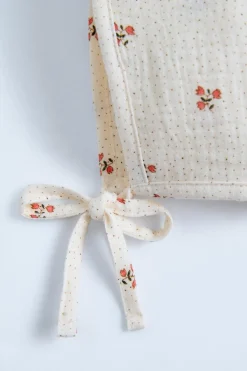 TOUCA EM CREPE COM FLORZINHAS-ZARA Best