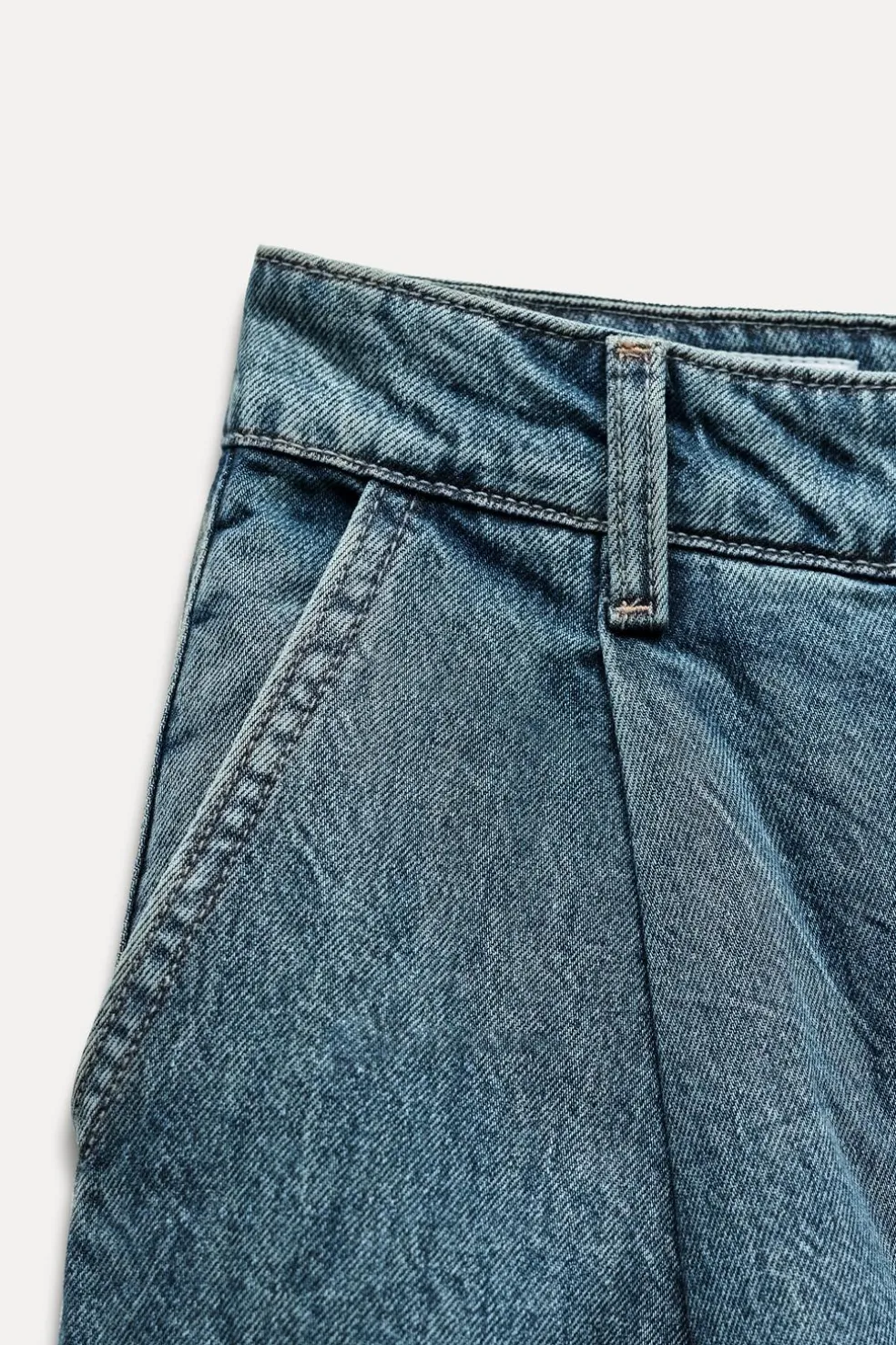 ZARA Jeans^TRF DARTED HIGH-WAIST JEANS Azul