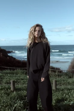 ZARA Winter Layersnew|T-Shirts^T-SHIRT COM EFEITO LAVADO DE MANGA COMPRIDA Preto