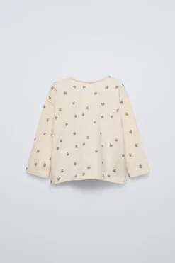 T-SHIRT COM ESTRELAS-ZARA Shop