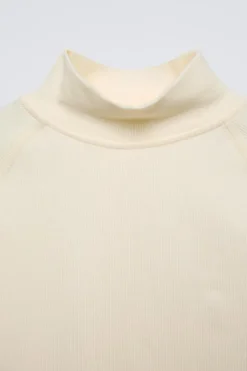 T-SHIRT COM NERVURAS DA COLEÇÃO DE SKI-ZARA Best