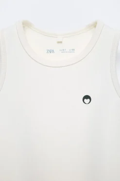 T-SHIRT COM NERVURAS E CORAÇÃO EM RELEVO-ZARA Online