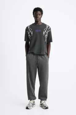 ZARA Camisola / Casacos|T-Shirts^T-SHIRT DE MALHA COM ESTAMPADO EM RELEVO Cinzento-antracite