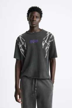 ZARA Camisola / Casacos|T-Shirts^T-SHIRT DE MALHA COM ESTAMPADO EM RELEVO Cinzento-antracite