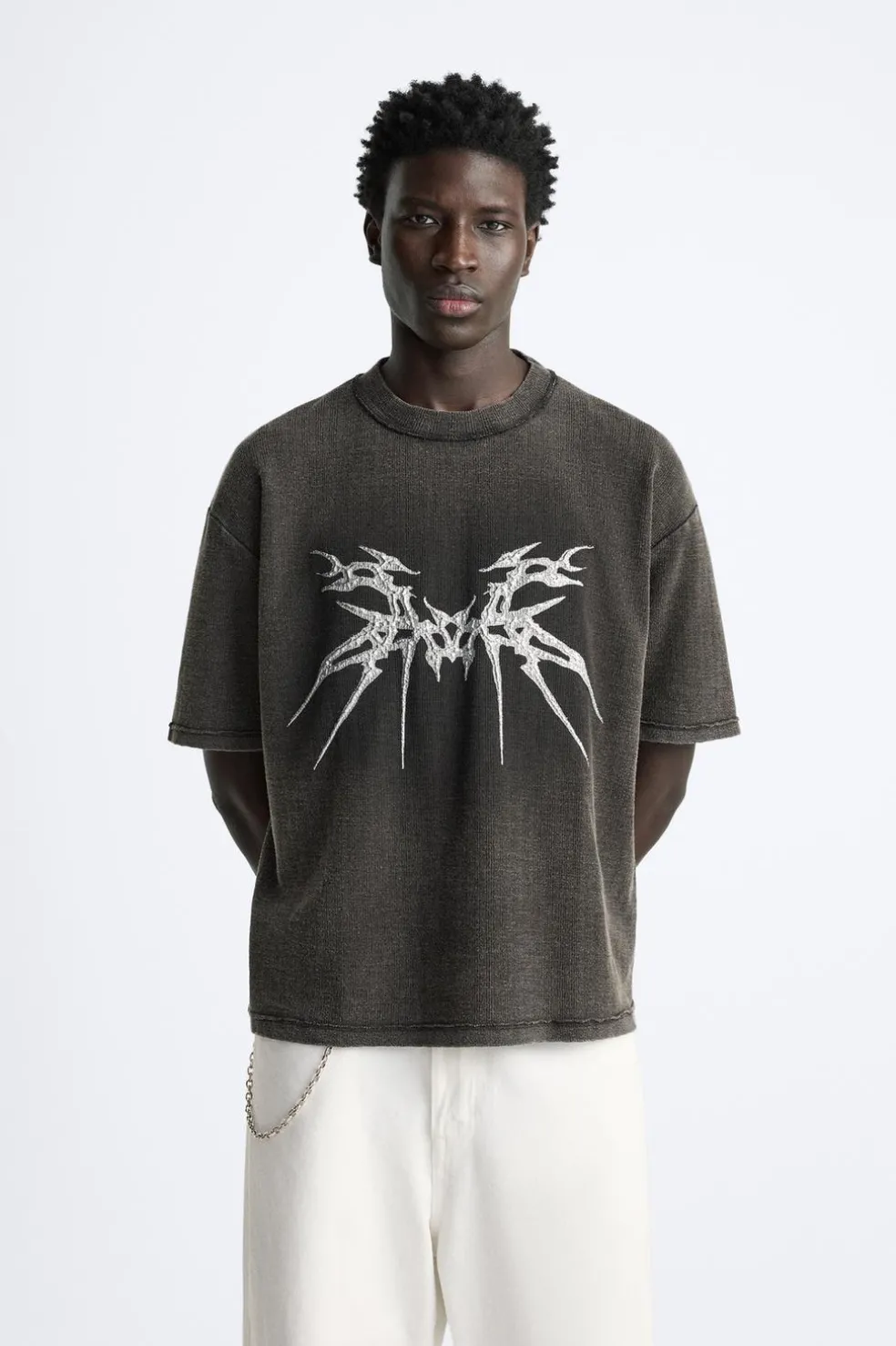 ZARA Camisola / Casacos|T-Shirts^T-SHIRT DE MALHA COM ESTAMPADO EM RELEVO Cinzento-antracite