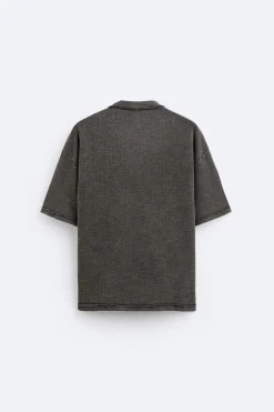 ZARA Camisola / Casacos|T-Shirts^T-SHIRT DE MALHA COM ESTAMPADO EM RELEVO Cinzento-antracite