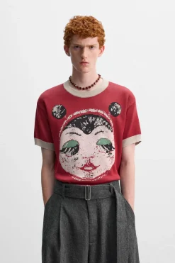 ZARA Camisola / Casacos|T-Shirts^T-SHIRT DE MALHA JACQUARD CARA X HARRY LAMBERT Grená