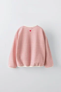 T-SHIRT ÀS RISCAS COM MICKEY E MINNIE MOUSE © DISNEY-ZARA Fashion