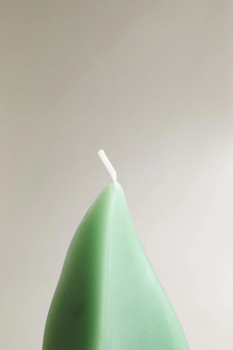 ZARA Presentes Para O Lar|Presentes Para O Lar^VELA SILHUETA CURVA NANUSHKA Verde
