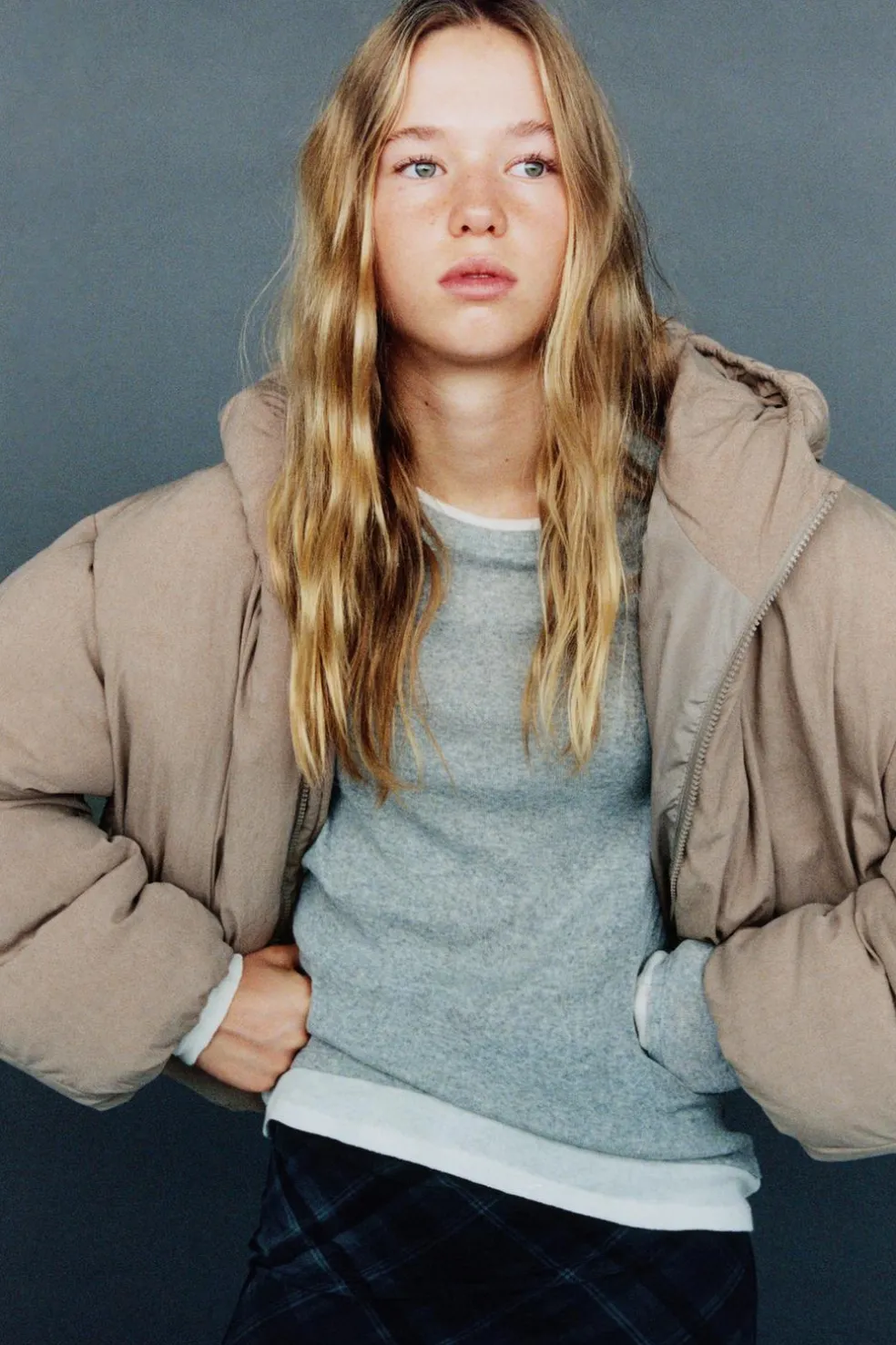 Z3D BLUSÃO ACOLCHOADO OVERSIZE COM CAPUZ-ZARA Fashion