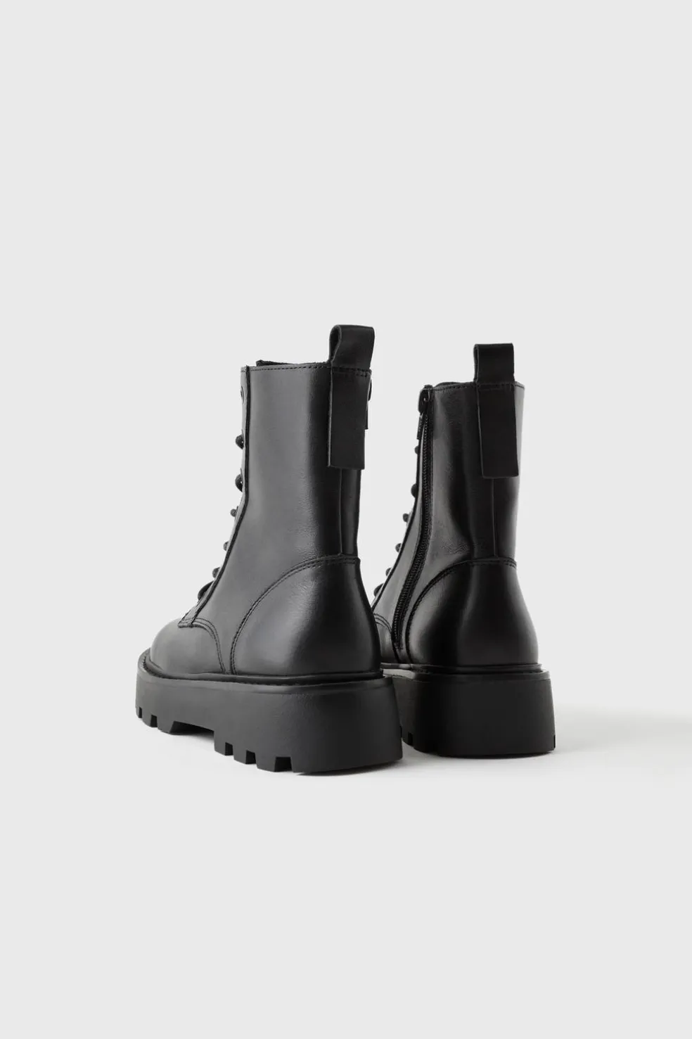 Z3D BOTIM EM PELE COM ATAÇÕES-ZARA Fashion
